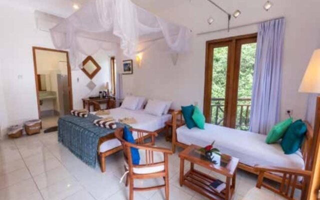 Bajo Komodo Eco Lodge
