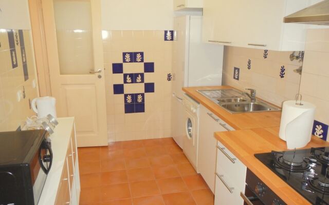 Estrela Charming Rooms by Host-Point