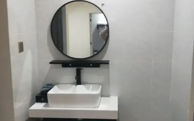 Santai Longtingyi Theme Hotel