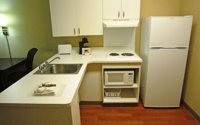 Extended Stay America Select Suites New Orleans Airport