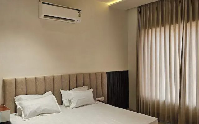 Hotel Sharanga