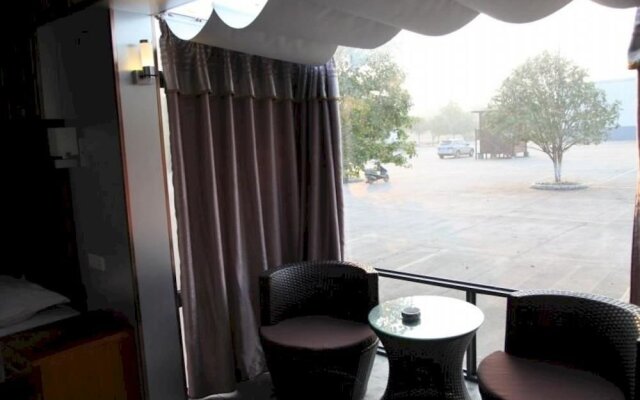 River Garden Tent Hotel- Yangshuo