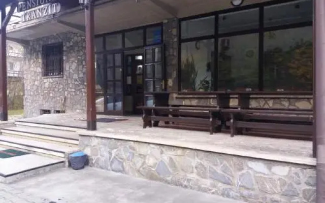 Pensiunea Tranzit