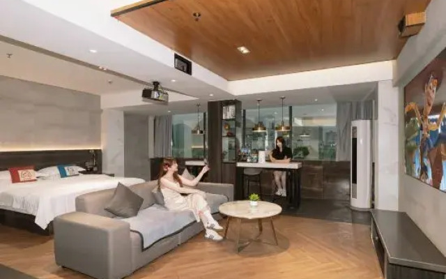Xian Hotel (Hezhou Municipal Plaza Store)