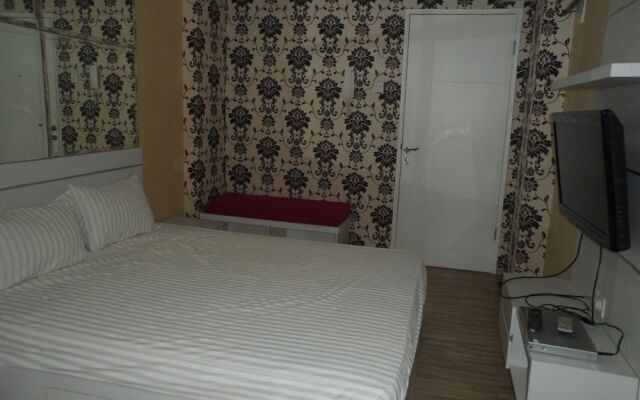 Apartment Kalibata City By Luxury Pro