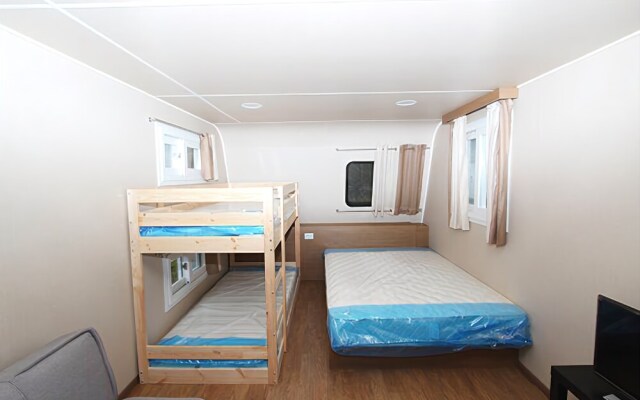 Yeongjongdo Seasidecaravan Camping Place