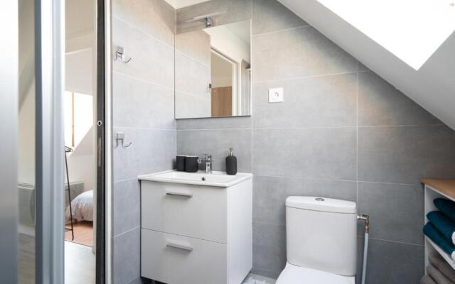 T3 Lumineux Proche Château Tout Equipé