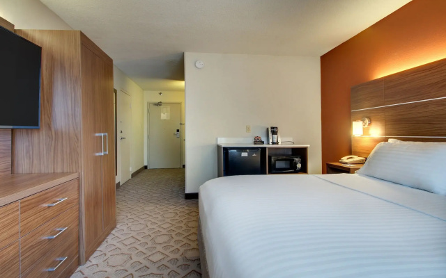 Holiday Inn Express Poughkeepsie by IHG