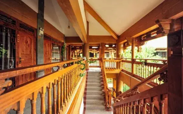 Tutu Chain Inn(Kunming Dianchi Minzu Village)