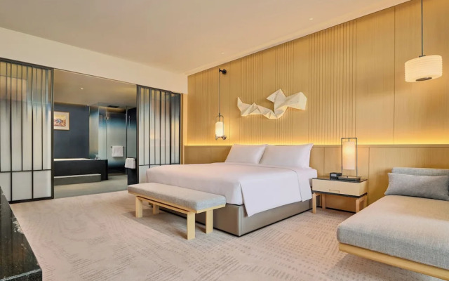 Secan Hotel Qingdao, Curio Collection By Hilton