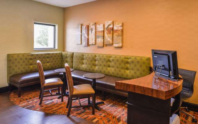 Hampton Inn Elkhart IN