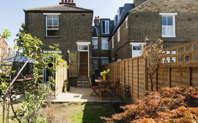 Excellent Earlsfield Home close to Wandsworth Common