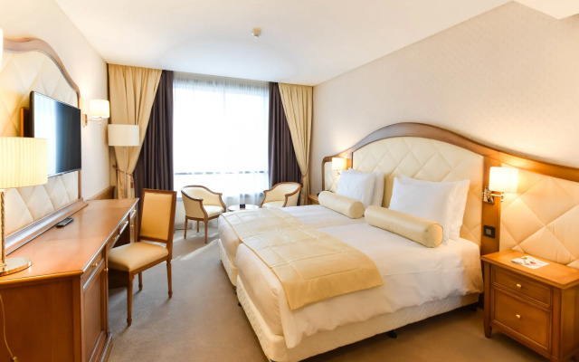 Hotel 2 Fevrier, Lome