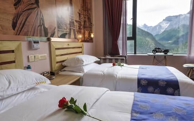 Zhaxi Zhuomu Hotel