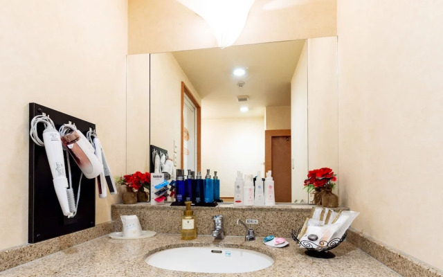 Hotel Mine - Adults Only