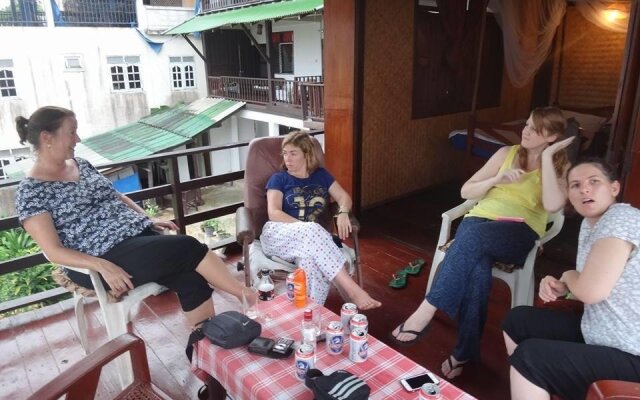 Baan Rimtaling Guest House