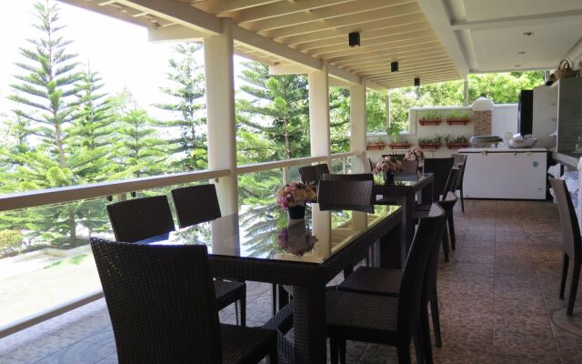 Splash Suites Hotel Tagaytay