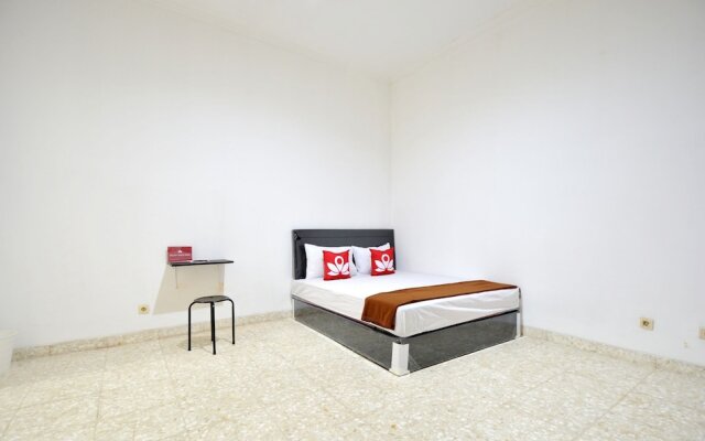 ZEN Rooms Kemang G17 Syariah