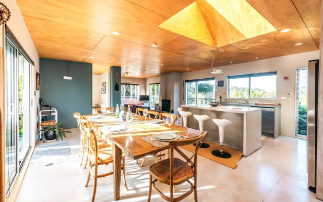 The Fat Pigeon - Omiha Holiday Home