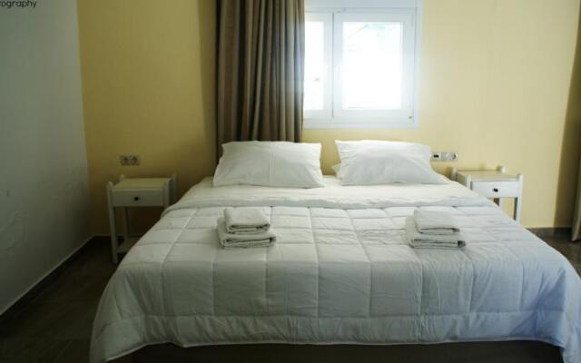 Antonios Hotel Apartments