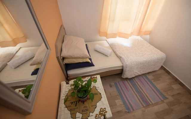 Jean CleanComfy Apt Near Beach