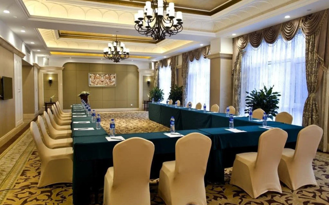 Zhongcheng Holiday Hotel