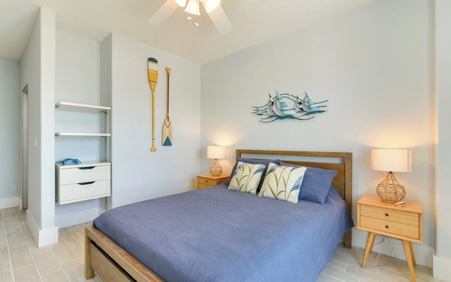 Oceanfront Galveston Condo in Amazing Location!