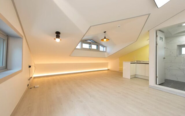 Incheon airport W Premium guesthouse