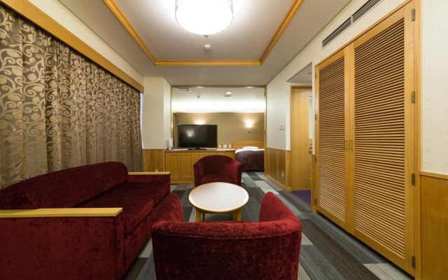 Kochi Pacific Hotel