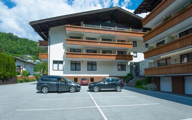 Apartment Bergblick Anna in Kaprun With Balcony