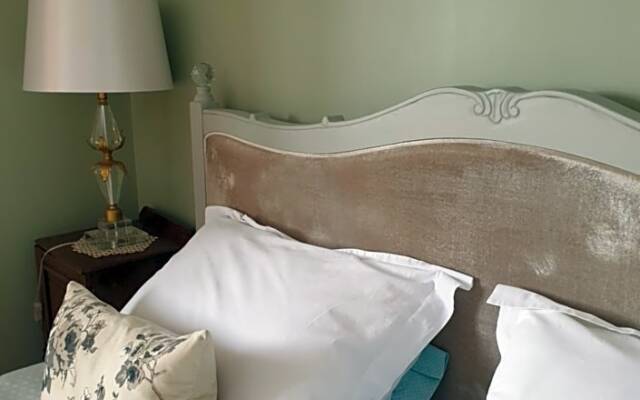 Harry's bed and breakfast