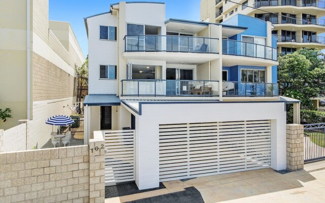 Luxury Living by the Sea