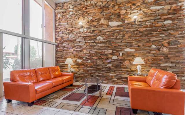 Howard Johnson by Wyndham Phoenix Airport/Downtown Area