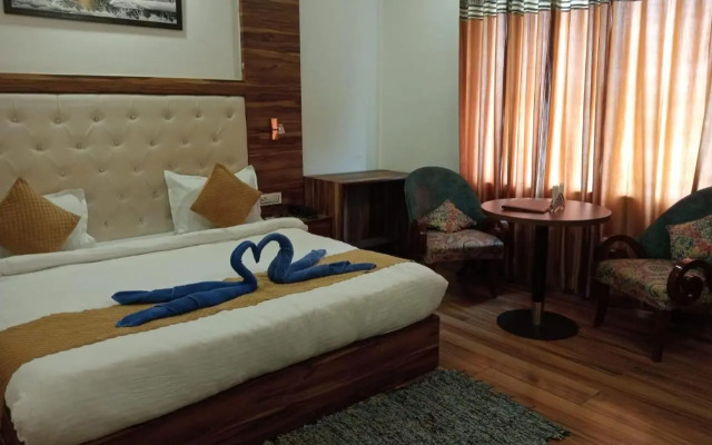 OYO 22115 Hotel D Plaza