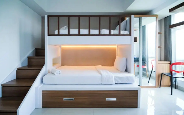 Modern And Compact Studio At Grand Sungkono Lagoon Apartment