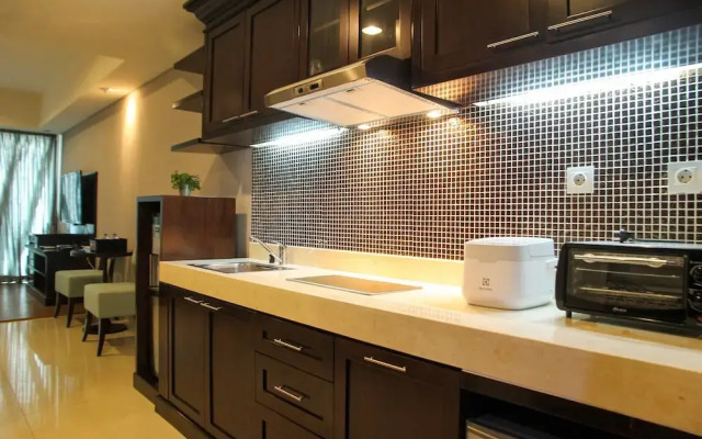 Elegant Studio Kemang Village Apartment