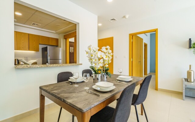 Downtown Charming Condo Close to Dubai Mall