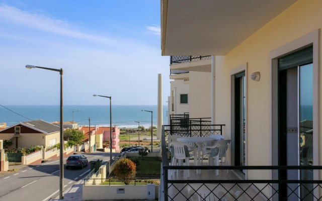 Atlantic Ocean Pool Apartment