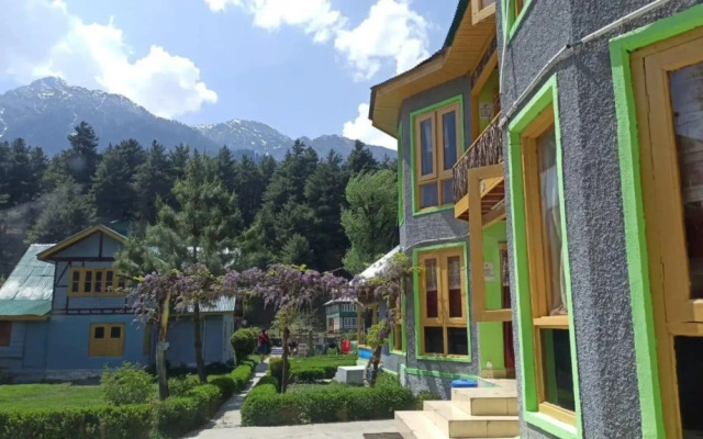 Sky Light Guest House