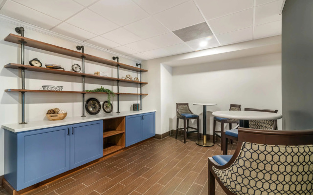 The Clocktower Hotel at Century House, an Ascend Collection Hotel