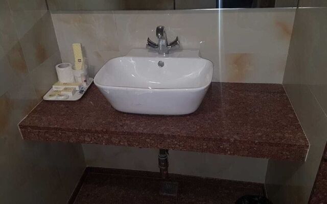Hotel Surya Executive