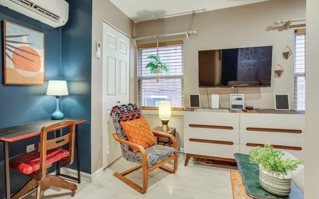 Centrally Located Philadelphia Townhome w/ Patio!
