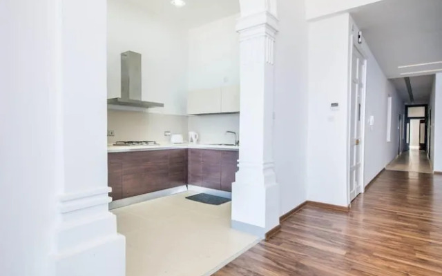 Charming Seafront Apartment, Perfect for Families