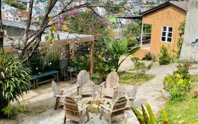 Books Homestay