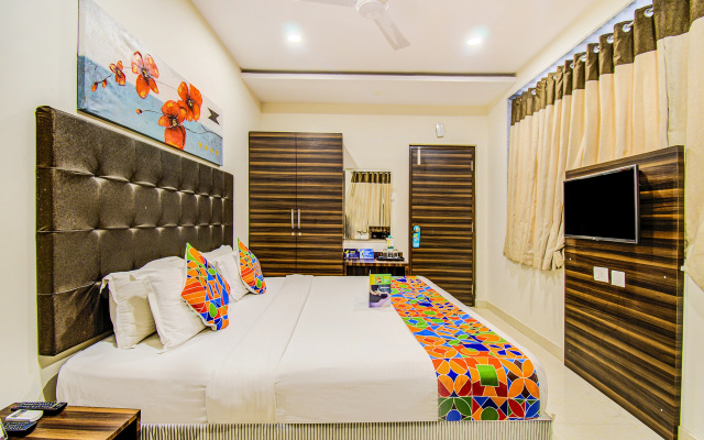 Fabhotel Pearl City