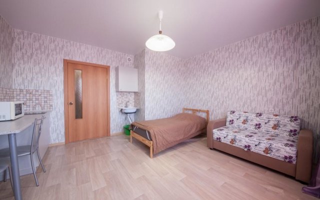 Apartments Kvartirov on str. Serova, 8