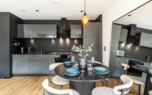 Stylish and Sleek East London Retreat