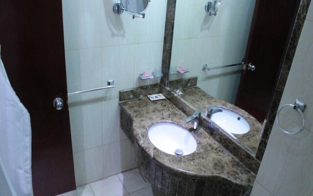 Al Olyan Golden Hotel