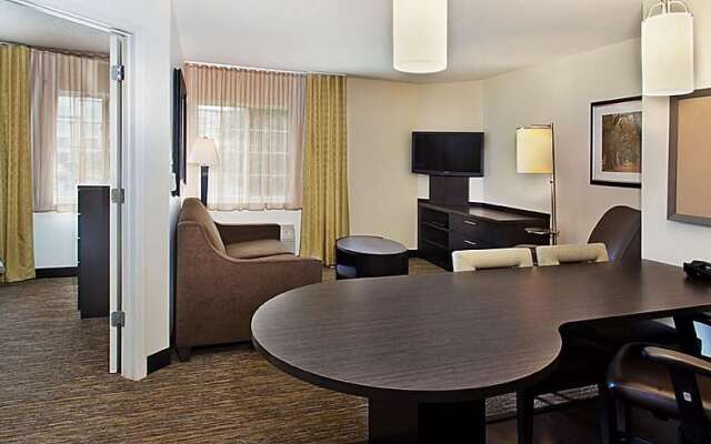 Sonesta Simply Suites Denver West Federal Center