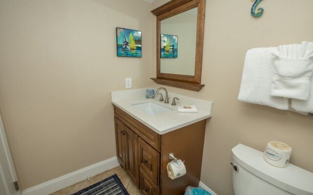 Dolphin Point 104b 2 Bedroom Condo by RedAwning